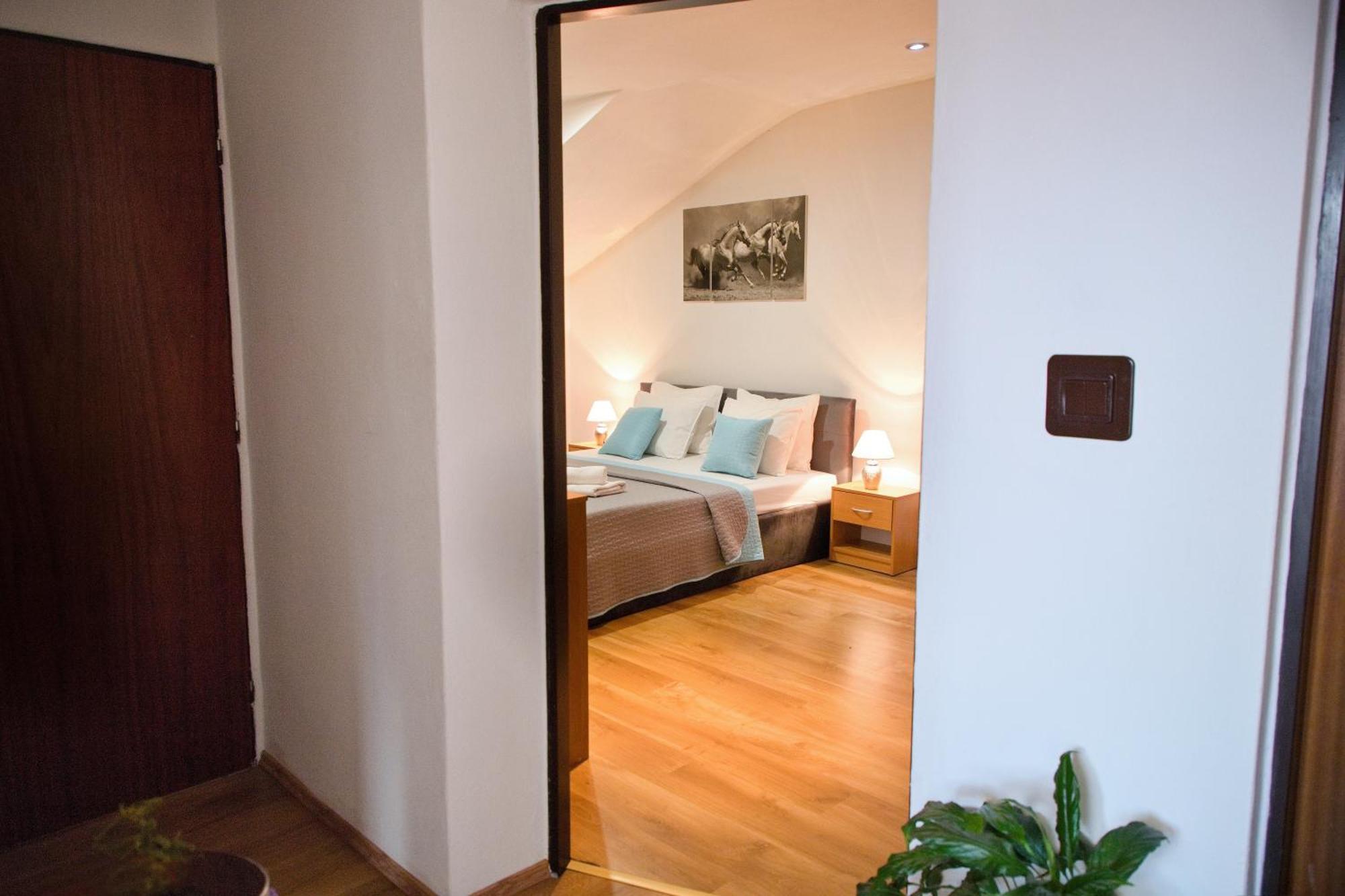 Apartman Ivka Брезно Екстер'єр фото